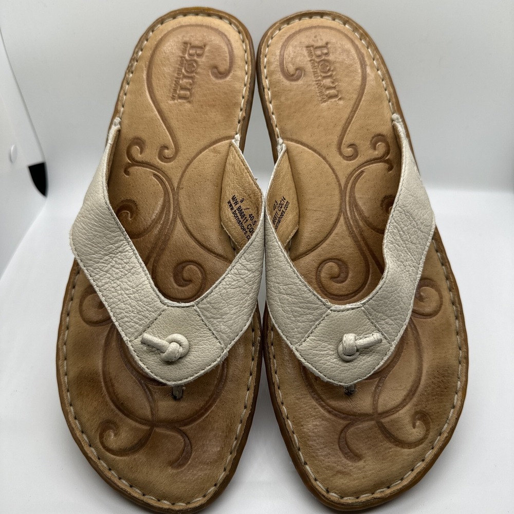 Born Taupe Flip Flop Leather Women Sandals B86811 Size 9